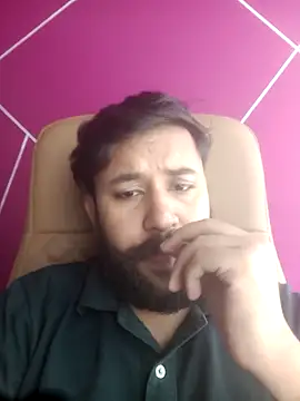 Snapshot of zakly69 chatting on May 14, 8:21 am zakly69 online show from May 14, 8:21 am