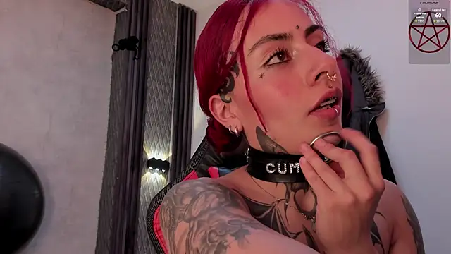 selene red  online show from September 20, 2:23 am