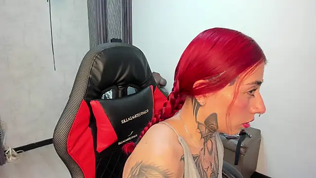 selene red  online show from June 11, 2:53 am