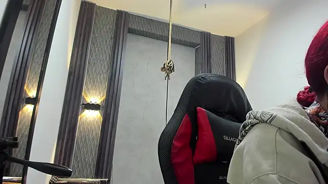 selene red  online show from June 16, 1:41 am