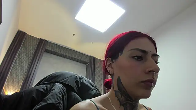 selene red  online show from June 29, 2:40 am