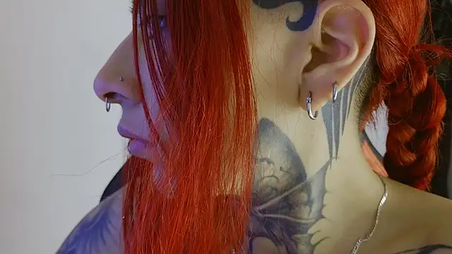 selene red  online show from July 8, 12:31 pm