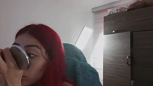 selene red  online show from July 14, 2:12 pm