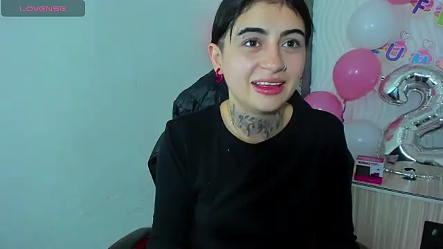 Snapshot of Bonnye_star chatting on March 27, 3:34 am Bonnye star online show from March 27, 3:34 am