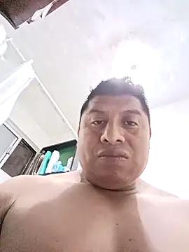 Snapshot of Riatatuil chatting on October 17, 8:39 am Riatatuil online show from October 17, 8:39 am