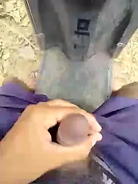 Snapshot of 88karan88 chatting on December 29, 4:27 am 88karan88 online show from December 29, 4:27 am