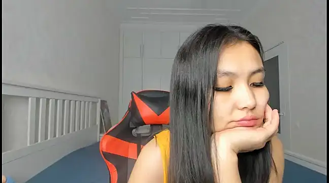 Missykitty01 online show from December 23, 3:07 am