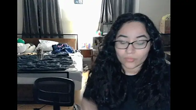 Elliewgfs online show from March 19, 2:27 am