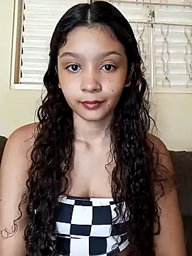 Snapshot of heleny901 chatting on January 27, 8:28 pm heleny901 online show from January 27, 8:28 pm