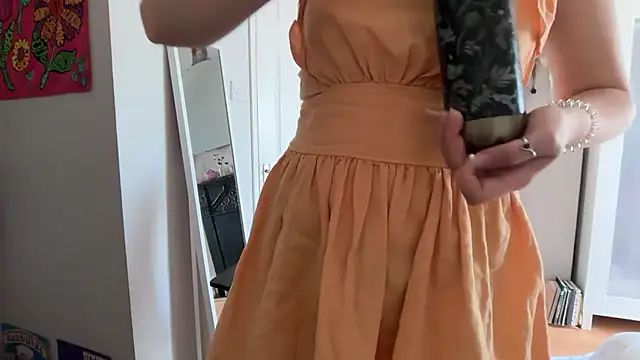 Snapshot of Littlelolo60 chatting on June 25, 10:53 am Littlelolo60 online show from June 25, 10:53 am