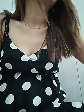 Cute girl20 online show from May 20, 9:10 pm