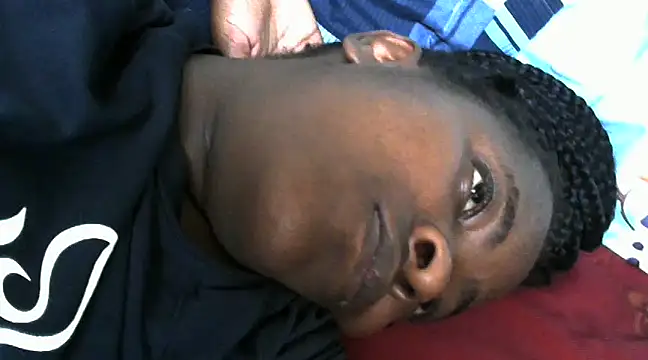 Snapshot of blue_ivy2211 chatting on January 21, 3:32 pm blue ivy2211 online show from January 21, 3:32 pm