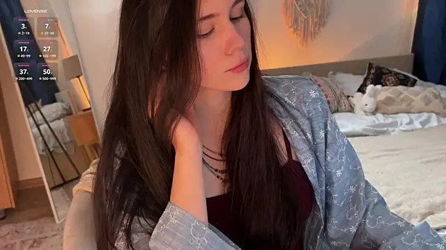 jennetdoll online show from September 25, 4:00 pm