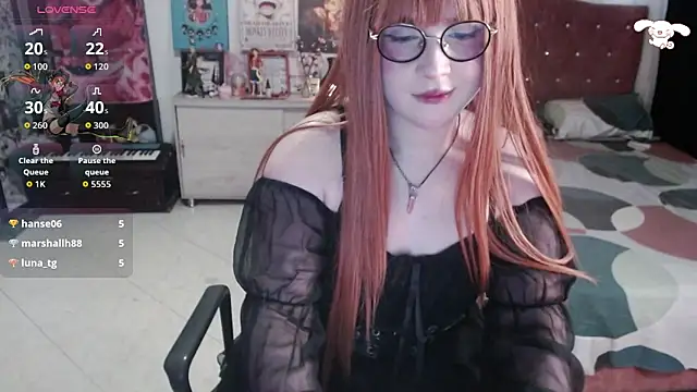 Snapshot of Avril2001 chatting on September 14, 9:47 pm Avril2001 online show from September 14, 9:47 pm