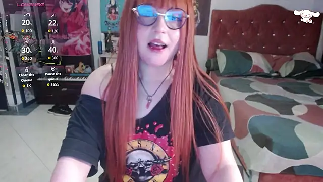 Snapshot of Avril2001 chatting on September 21, 1:40 am Avril2001 online show from September 21, 1:40 am