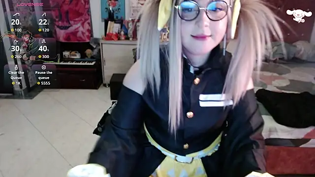 Snapshot of Avril2001 chatting on March 9, 4:27 am Avril2001 online show from March 9, 4:27 am