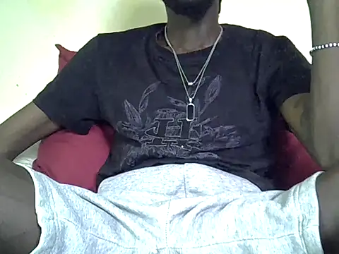 Delicious-D online show from May 17, 6:44 am