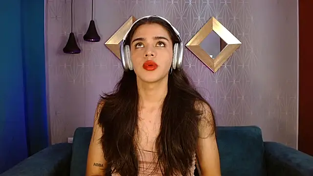 Snapshot of NoahCasstro chatting on January 14, 7:43 pm NoahCasstro online show from January 14, 7:43 pm