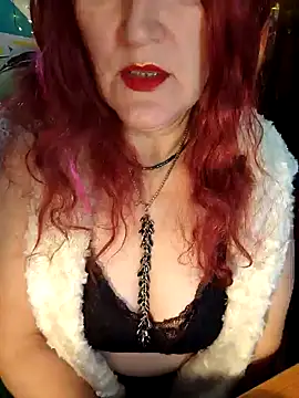 SabrinaXlovess online show from December 4, 5:11 pm