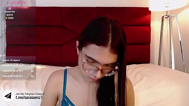 Snapshot of sara_saenz99 chatting on December 27, 10:37 pm sara saenz99 online show from December 27, 10:37 pm