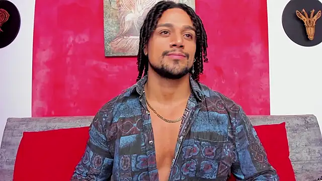 Snapshot of MikeEstevess chatting on January 11, 1:27 am MikeEstevess online show from January 11, 1:27 am