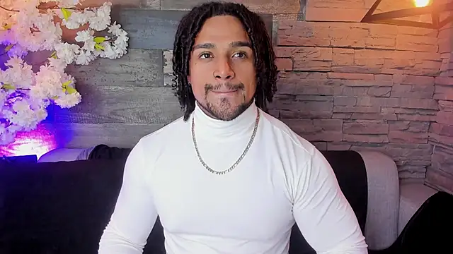 Snapshot of MikeEstevess chatting on February 23, 6:23 pm MikeEstevess online show from February 23, 6:23 pm