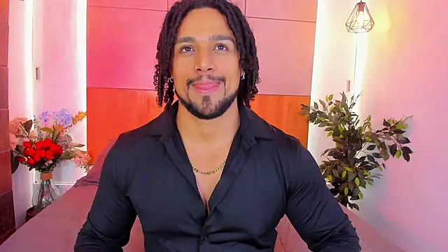 Snapshot of MikeEstevess chatting on March 22, 1:52 pm MikeEstevess online show from March 22, 1:52 pm