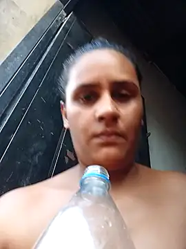 Snapshot of Andreita_95 chatting on November 3, 9:48 pm Andreita 95 online show from November 3, 9:48 pm