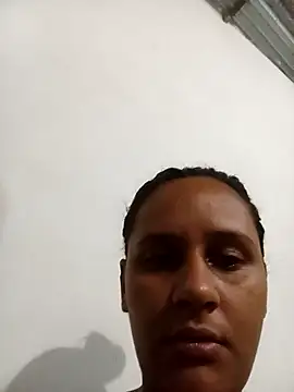 Snapshot of Andreita_95 chatting on November 21, 10:25 am Andreita 95 online show from November 21, 10:25 am