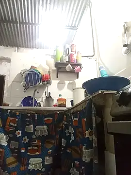 Snapshot of Andreita_95 chatting on November 24, 11:04 pm Andreita 95 online show from November 24, 11:04 pm