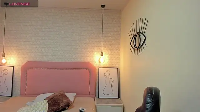 Kittytimberlake online show from October 18, 12:06 pm