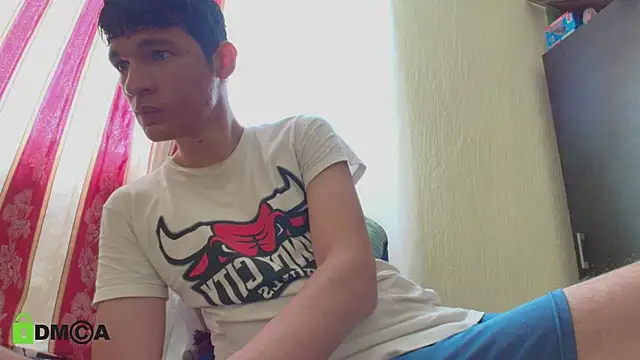 Paulhot018 online show from September 18, 1:02 pm