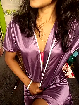 REVA DARLING online show from December 2, 3:14 pm