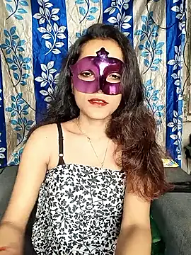 Snapshot of REVA_DARLING chatting on November 2, 12:35 am REVA DARLING online show from November 2, 12:35 am