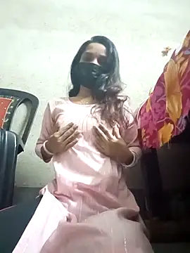 Snapshot of REVA_DARLING chatting on November 9, 3:43 pm REVA DARLING online show from November 9, 3:43 pm