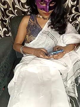 Snapshot of REVA_DARLING chatting on December 2, 6:30 am REVA DARLING online show from December 2, 6:30 am