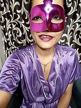 REVA DARLING online show from April 25, 7:00 am