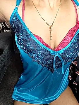 REVA DARLING online show from May 30, 7:05 am