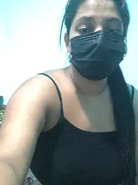 Snapshot of NOORA-GIRL chatting on January 1, 12:11 am NOORA-GIRL online show from January 1, 12:11 am