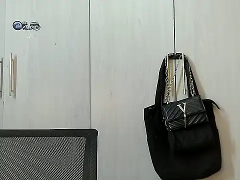 Destiny Desire online show from October 13, 6:52 pm