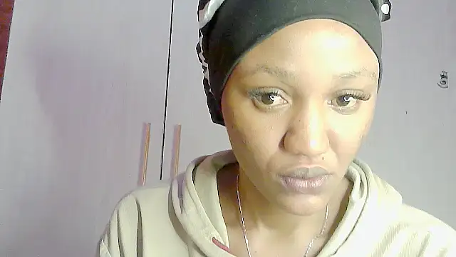 Snapshot of Destiny_Desire chatting on June 5, 4:30 am Destiny Desire online show from June 5, 4:30 am