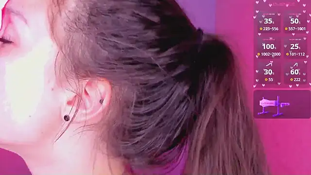 bitchpeace  online show from October 5, 7:45 pm