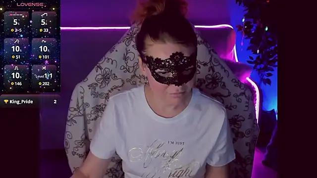 Sexy-Housewife online show from January 11, 4:14 pm