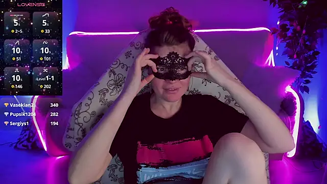 Sexy-Housewife online show from January 21, 4:10 am