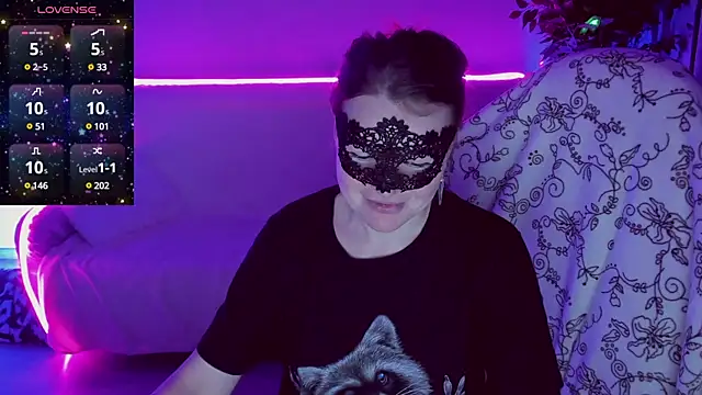 Sexy-Housewife online show from January 26, 8:13 pm