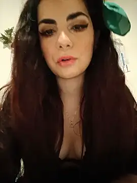 Snapshot of Saturnia_Yvonne chatting on January 8, 6:09 pm Saturnia Yvonne online show from January 8, 6:09 pm