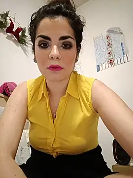 Snapshot of Saturnia_Yvonne chatting on January 31, 11:45 pm Saturnia Yvonne online show from January 31, 11:45 pm