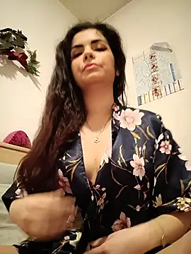 Snapshot of Saturnia_Yvonne chatting on February 20, 4:57 pm Saturnia Yvonne online show from February 20, 4:57 pm