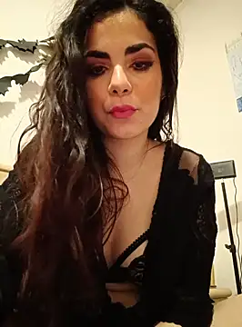 Snapshot of Saturnia_Yvonne chatting on March 4, 11:43 pm Saturnia Yvonne online show from March 4, 11:43 pm