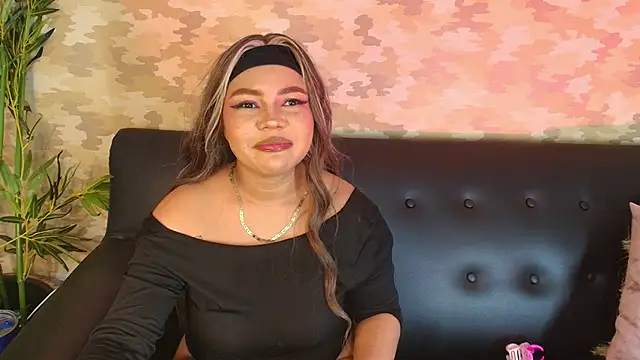 cherry chel online show from March 8, 11:18 pm